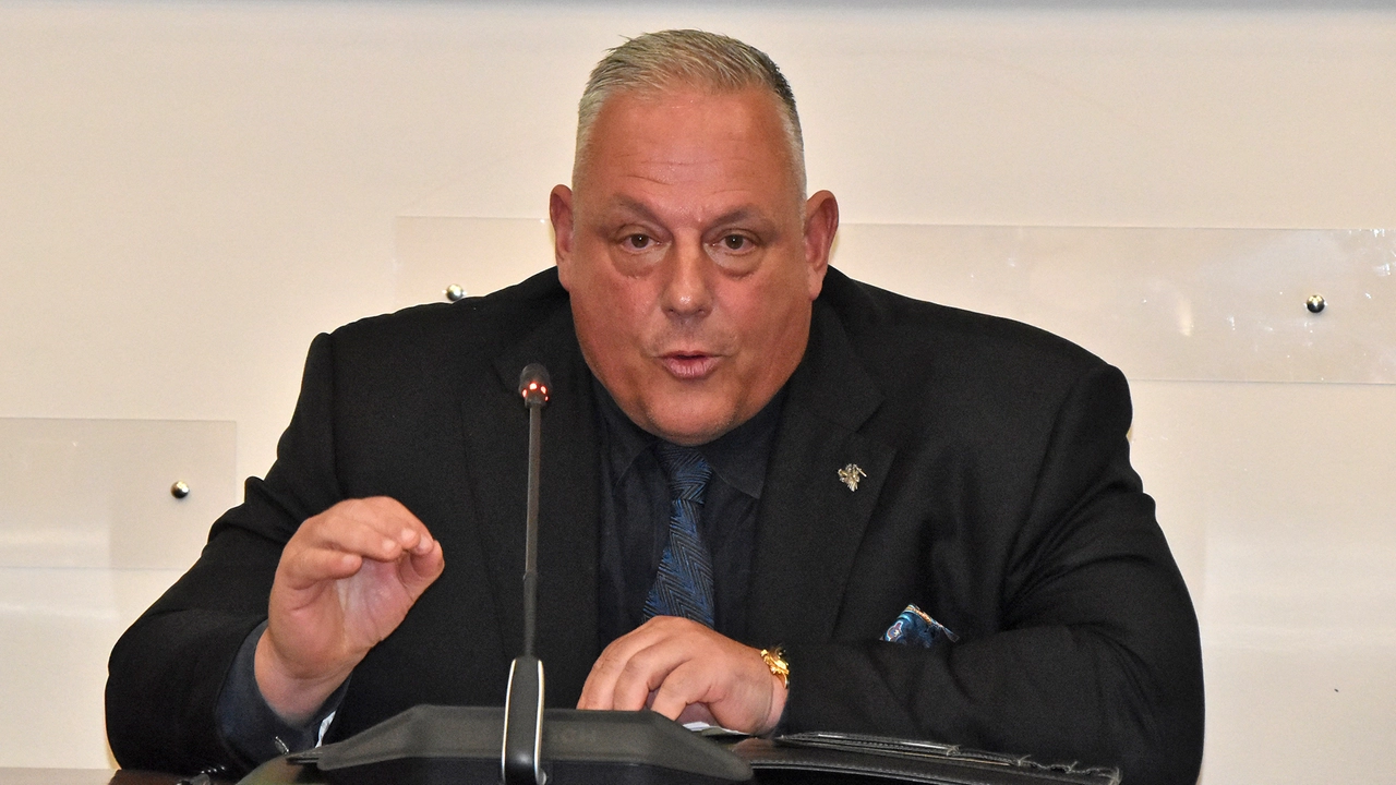Il sindaco Vivarelli Colonna Il sindaco Vivarelli Colonna