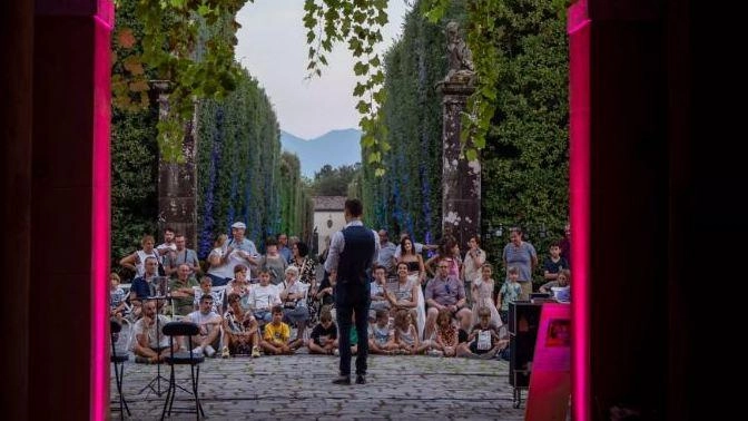 Sabato e domenica della prossima settimana, 9-10 agosto, tornano «Le Rinascenze» nelle dimora storica sotto la regia della scuola d’arte Kreativa di Lucca Sabato e domenica della prossima settimana, 9-10 agosto, tornano «Le Rinascenze» nelle dimora storica sotto la regia della scuola d’arte Kreativa di Lucca