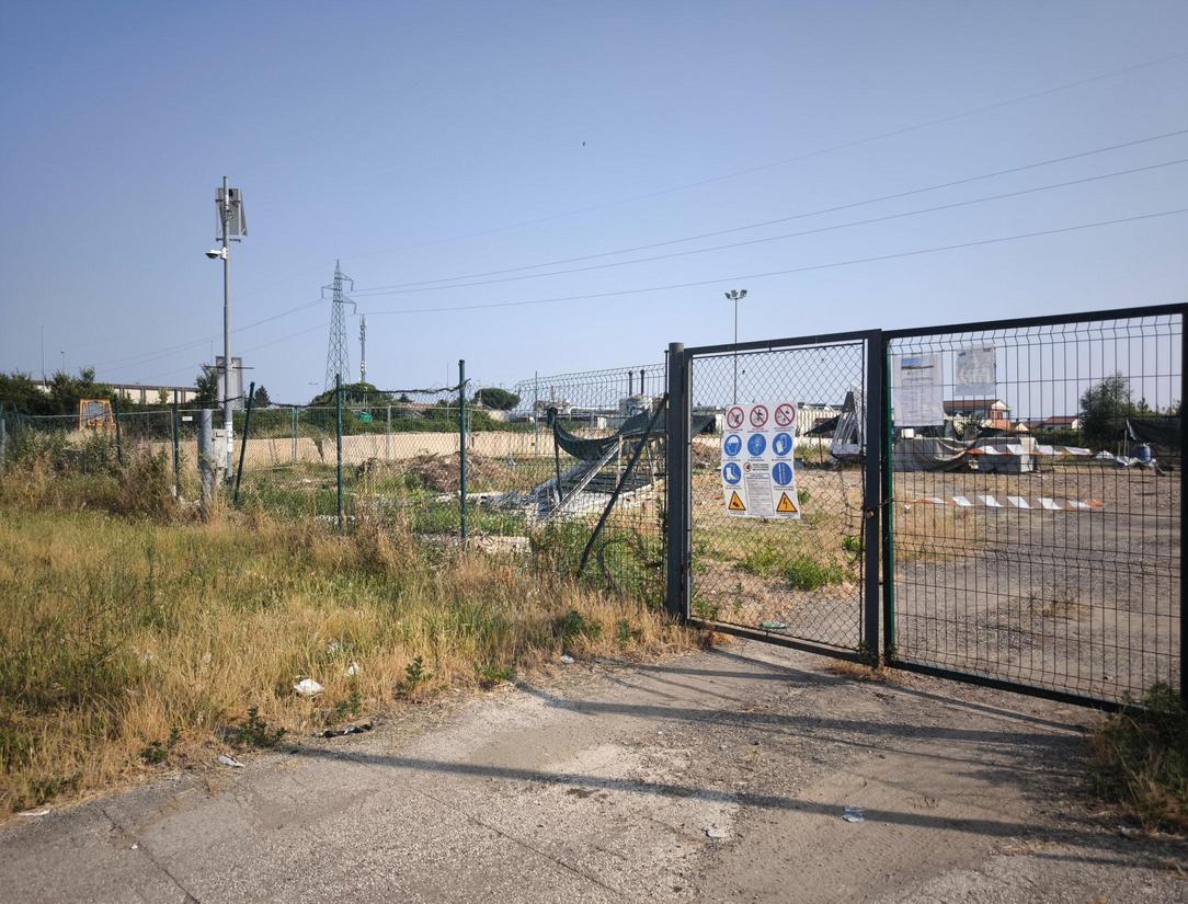 https://www.lanazione.it/image-service/view/acePublic/alias/contentid/OGJjYTljZDEtNzU4OC00/0/fognatura-industriale-diamo-nuovi-servizi-alle-ditte-nei-macrolotti-e-un-bene-per-tutti.jpeg