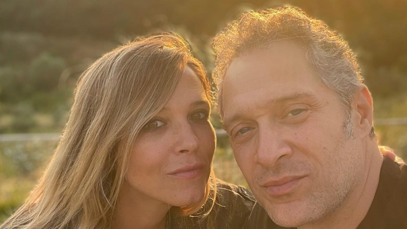 Claudio Santamaria e Francesca Barra: qualche ora di relax tra le colline toscane