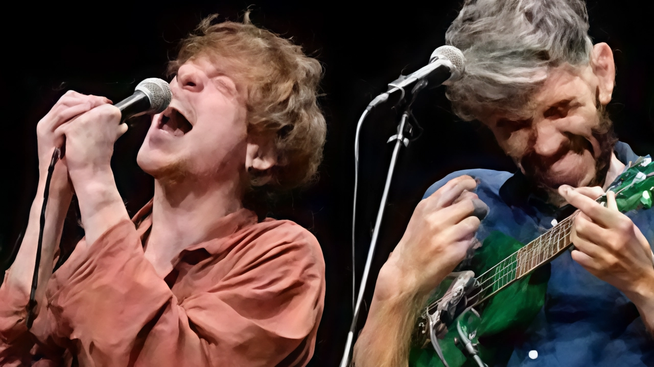 Lo spettacolo di e con Lorenzo Maragoni e Niccolò Fettarappa andrà in scena stasera. Lo spettacolo di e con Lorenzo Maragoni e Niccolò Fettarappa andrà in scena stasera.