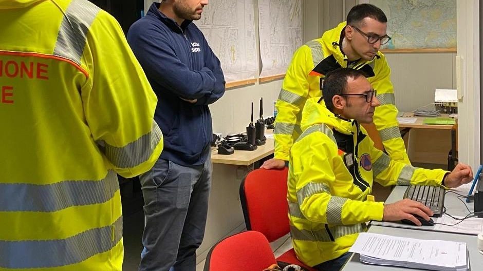 Esercitazioni della protezione oggi e domani a Bibbiena: verranno fatte delle simulazioni con. interventi per macerie su carreggiata, danni al canile a Ortignano, danneggiamento di un ponte a Talla e Castel Focognano, crollo parziale di un edificio a Bibbiena Esercitazioni della protezione oggi e domani a Bibbiena: verranno fatte delle simulazioni con. interventi per macerie su carreggiata, danni al canile a Ortignano, danneggiamento di un ponte a Talla e Castel Focognano, crollo parziale di un edificio a Bibbiena