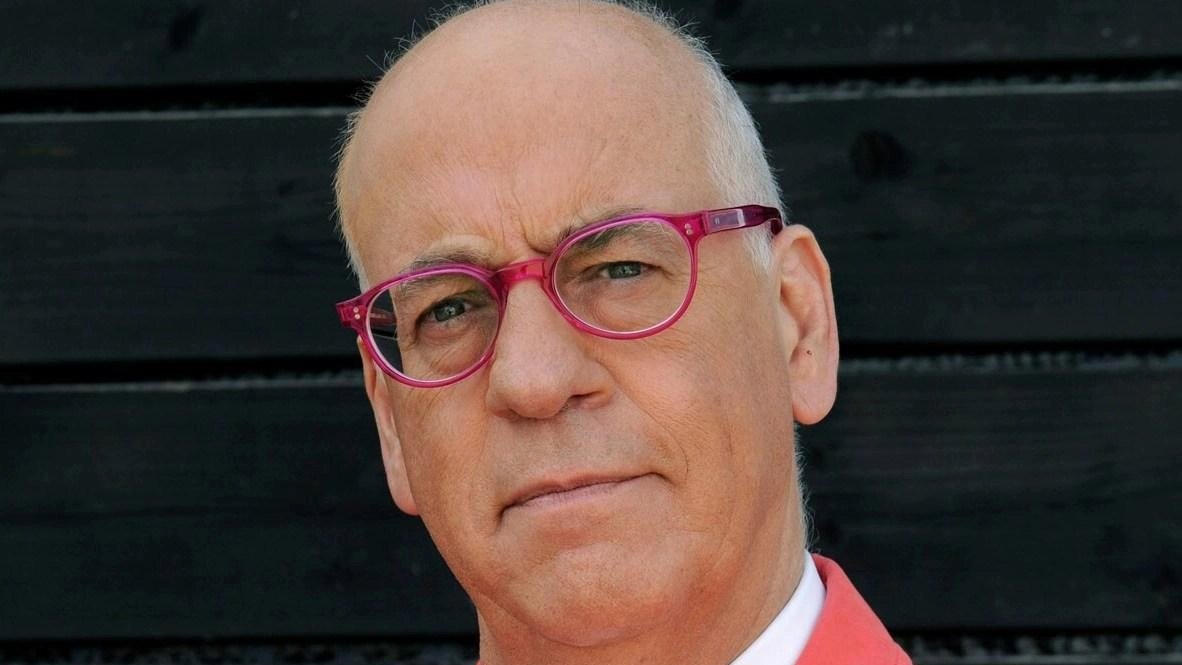L’isola dei libri porta oggi ad Arezzo Guido Barlozzetti giornalista di Rai1 e Scrittore col suo «La Scacchiera di Stanley Kubrick» |Castaldo L’isola dei libri porta oggi ad Arezzo Guido Barlozzetti giornalista di Rai1 e Scrittore col suo «La Scacchiera di Stanley Kubrick» |Castaldo