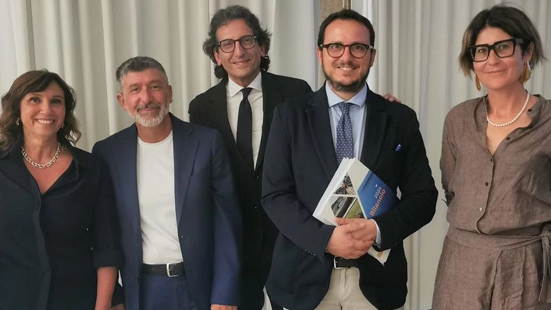 Da sinistra. Bianchi, Tartarini, Quiriconi, il presidente Colle e Consigli Da sinistra. Bianchi, Tartarini, Quiriconi, il presidente Colle e Consigli