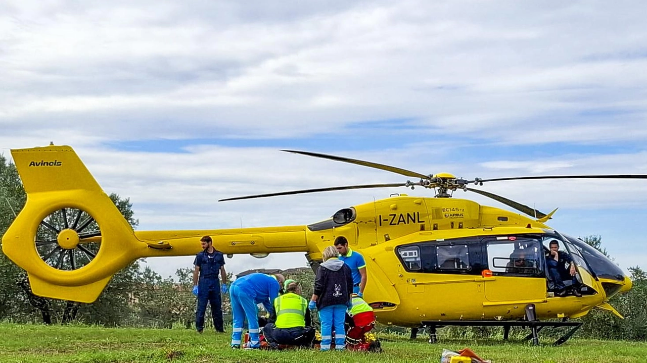 Il piccolino è stato trasferito dal Lotti al pediatrico Meyer di Firenze con il Pegaso quando mancavano pochi minuti alle 14 di ieri Il piccolino è stato trasferito dal Lotti al pediatrico Meyer di Firenze con il Pegaso quando mancavano pochi minuti alle 14 di ieri