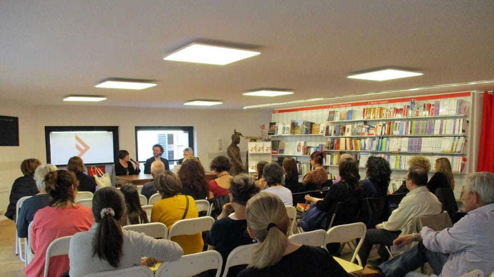 La libreria Feltrinelli di Arezzo presenta "Temi del Nostro Tempo" con incontri culturali e lectio magistralis.
