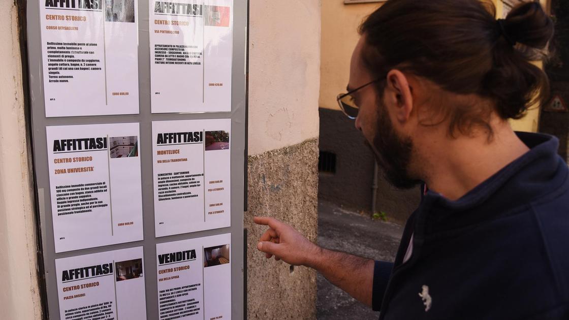 Umbria, il mattone non traballa. Prezzi ancora abbordabili. Compravendite in lieve risalita Umbria, il mattone non traballa. Prezzi ancora abbordabili. Compravendite in lieve risalita
