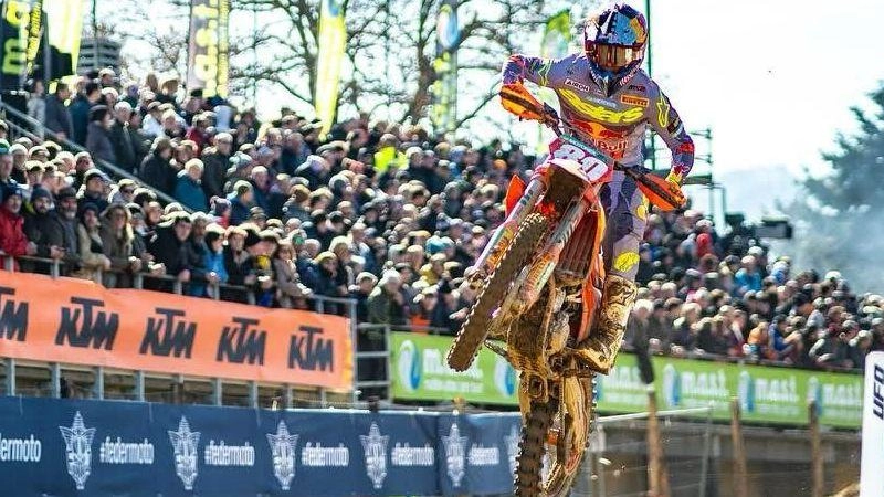 Il Campionato Italiano Prestige torna a Miravalle con la terza prova, coinvolgendo piloti di fama mondiale su un tracciato rinnovato. Il Campionato Italiano Prestige torna a Miravalle con la terza prova, coinvolgendo piloti di fama mondiale su un tracciato rinnovato.
