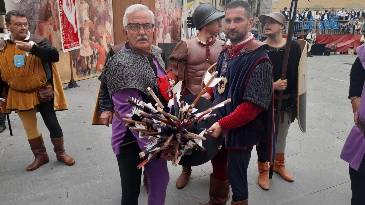 Domenica si è. chiuso il periodo delle feste del Palio con la vittoria del Sansepolocro. Anche i cittadini del Borgo si sono sentiti più coinvolti del solito e hanno scoperto il valore identitario Domenica si è. chiuso il periodo delle feste del Palio con la vittoria del Sansepolocro. Anche i cittadini del Borgo si sono sentiti più coinvolti del solito e hanno scoperto il valore identitario