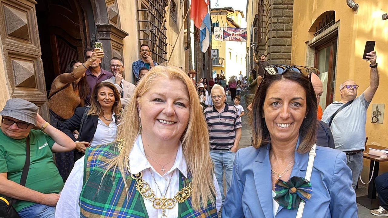 Si è aperto ufficialmente venerdì scorso a Barga con una grande partecipazione di pubblico il Barga Scottish Festival che celebra... Si è aperto ufficialmente venerdì scorso a Barga con una grande partecipazione di pubblico il Barga Scottish Festival che celebra...