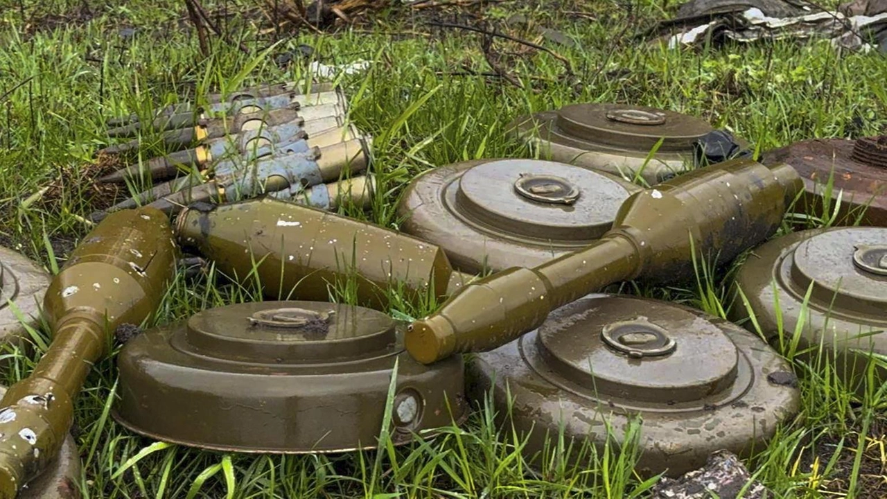 Mine su tratte Orël-Kursk e San Pietroburgo-Pskov Mine su tratte Orël-Kursk e San Pietroburgo-Pskov