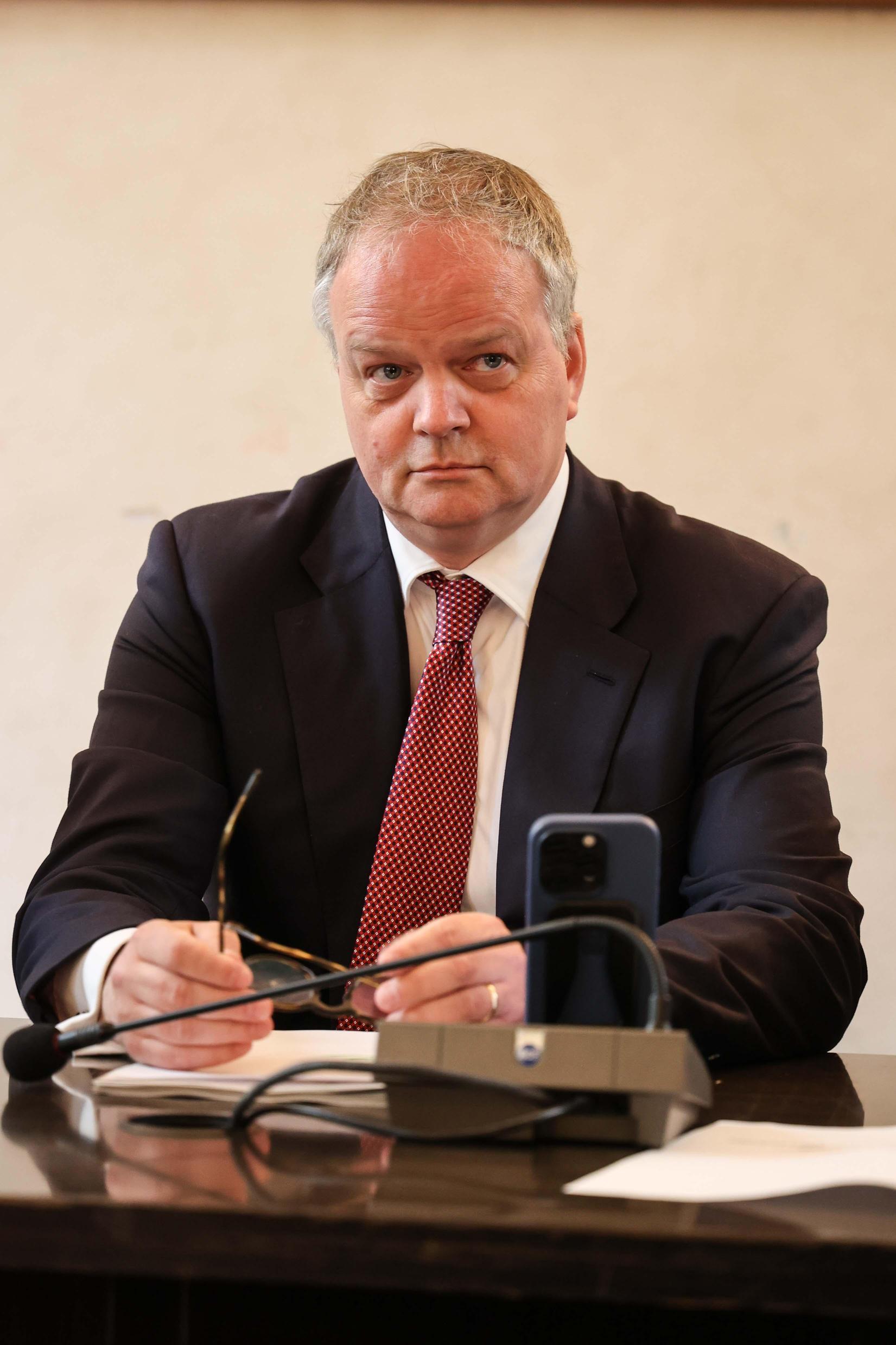 https://www.lanazione.it/image-service/view/acePublic/alias/contentid/OGQ4ZDdlMzItZTFhMi00/0/in-un-anno-160-interrogazioni-senza-risposte-dalla-giunta.jpeg