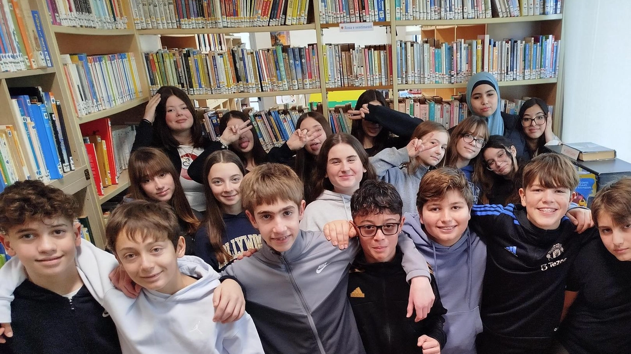 Articolo di apertura e titolazione a cura di Sarah Ait Hoummad, Giulia Amendola, Achille Boselli, Chiara Ciaponi, Dario Dazzi, Sofia Fedorova,...