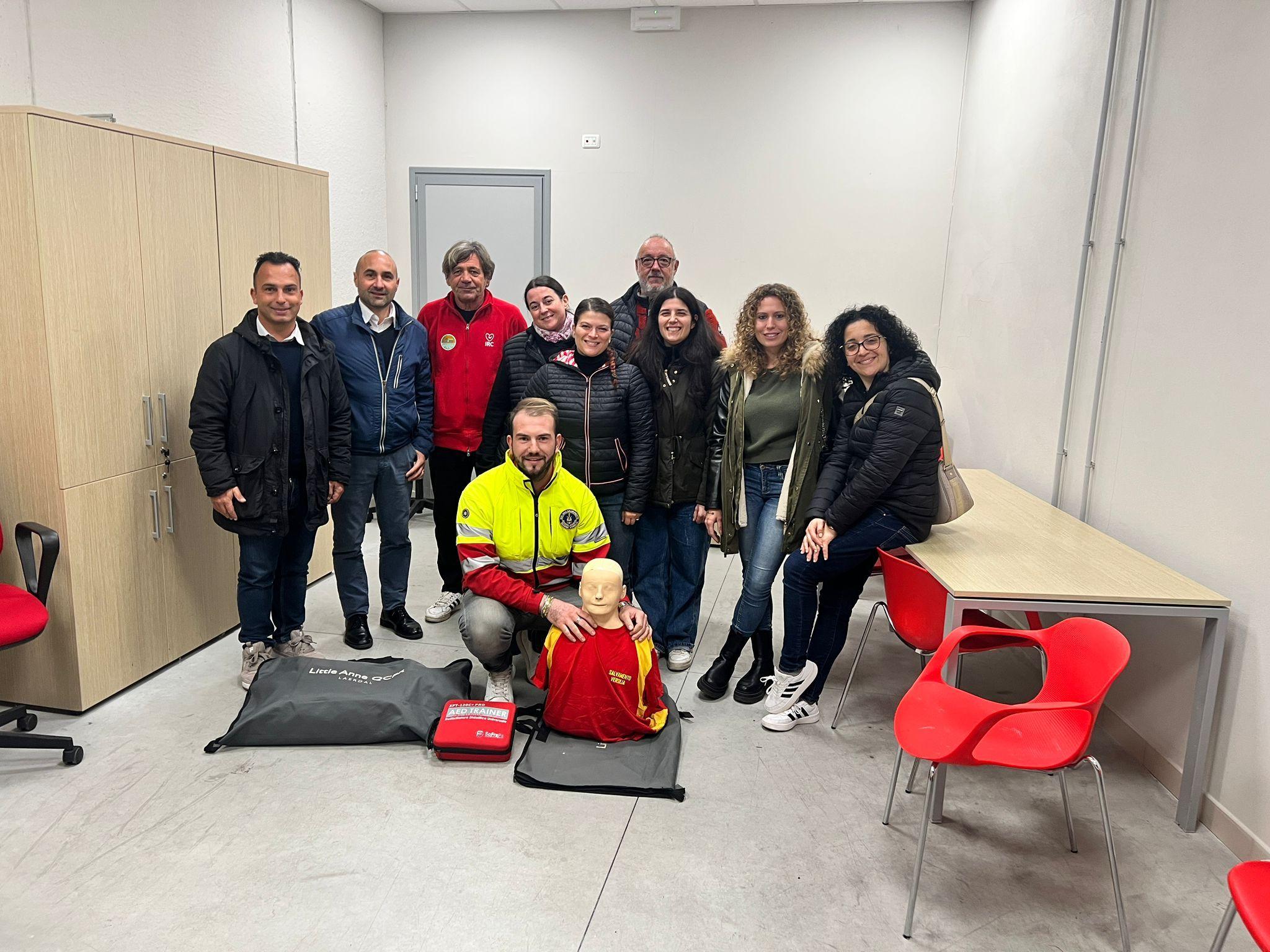 Infarto al supermarket. Salvato dai colleghi grazie al defibrillatore Infarto al supermarket. Salvato dai colleghi grazie al defibrillatore