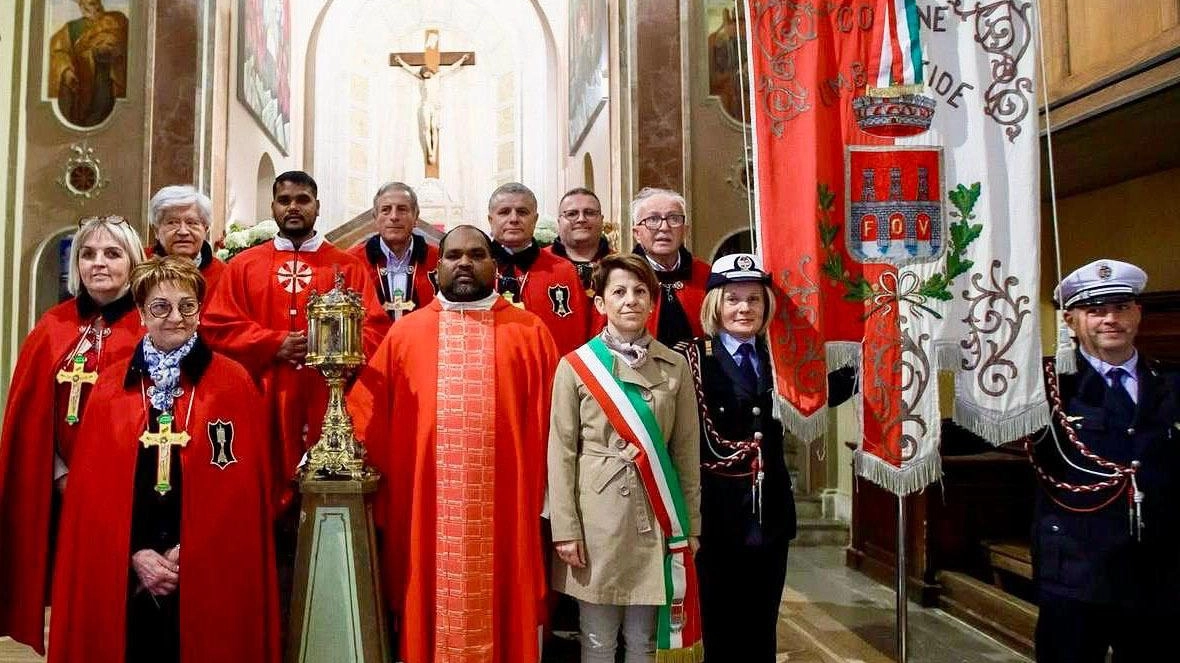 La. reliquia è conservata in una teca cesellata in oro e argento munita di otto serrature, custodita dal parroco e dalla Confraternita dei Priori