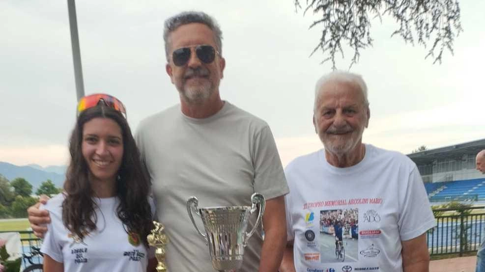 Grande successo per la dodicesima edizione della corsa ciclistica amatoriale organizzata dal Velo Sport Casone, Euroflex Materassi, in collaborazione con... Grande successo per la dodicesima edizione della corsa ciclistica amatoriale organizzata dal Velo Sport Casone, Euroflex Materassi, in collaborazione con...