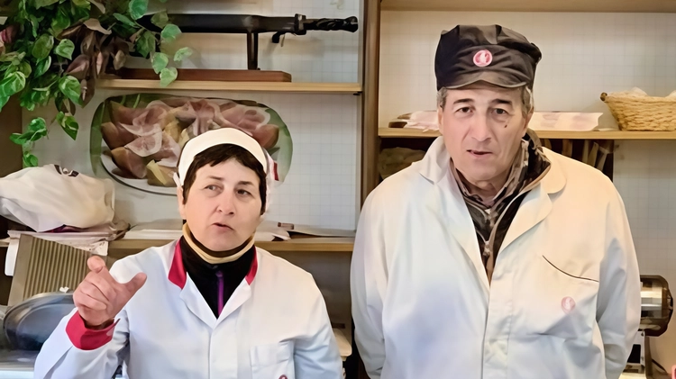 Il Market Sigma di Via Malaspina a Pontremoli ha chiuso definitivamente i battenti per San Silvestro. Aperto 42 anni fa,... Il Market Sigma di Via Malaspina a Pontremoli ha chiuso definitivamente i battenti per San Silvestro. Aperto 42 anni fa,...
