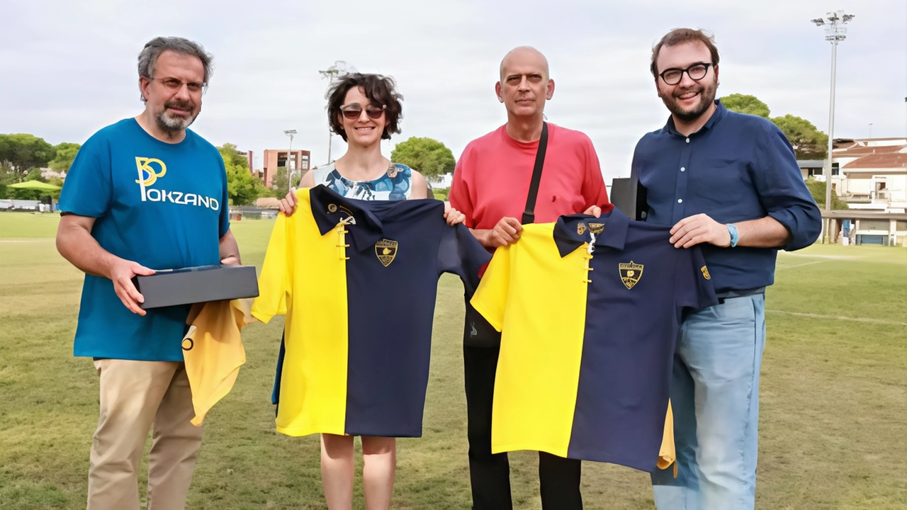 Presenti alla festa anche l’assessore. Mannucci. e il sindaco Mantellassi Presenti alla festa anche l’assessore. Mannucci. e il sindaco Mantellassi