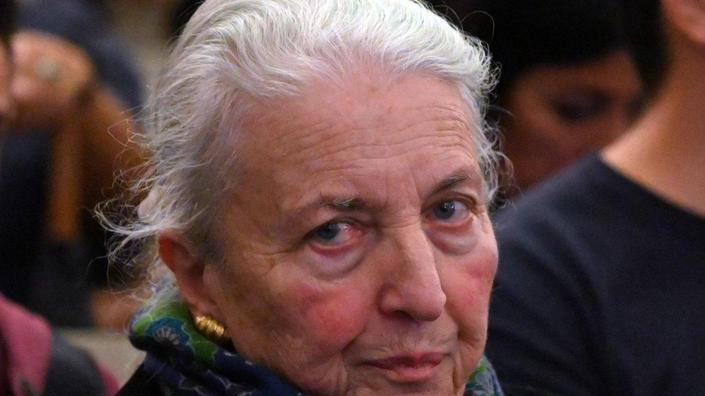 Ha preso il via a Palazzo Ducale la due giorni di convegno con i più importanti studiosi del settore. Ave Marchi rilancia l’allarme: “Tanti giovani lasciano il nostro Paese attratti dalle opportunità di lavoro“. Ha preso il via a Palazzo Ducale la due giorni di convegno con i più importanti studiosi del settore. Ave Marchi rilancia l’allarme: “Tanti giovani lasciano il nostro Paese attratti dalle opportunità di lavoro“.