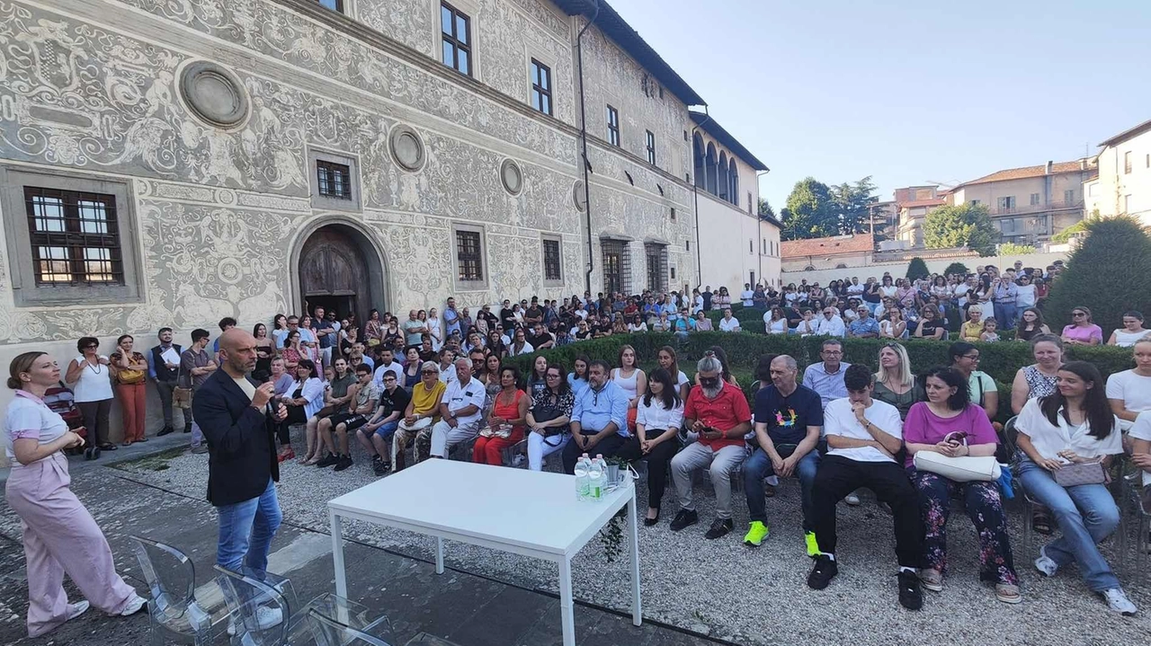 La cerimonia nel giardino della Pinacoteca