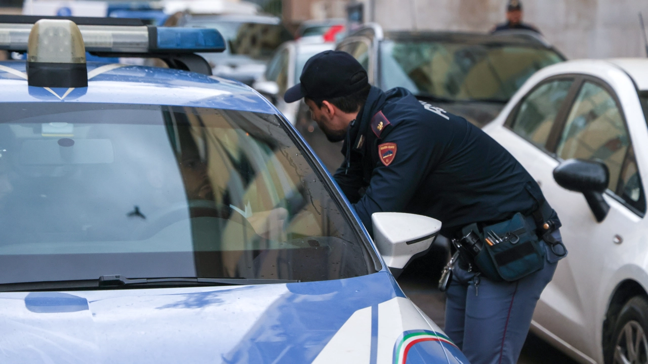 Il cadavere è stato trovato dai poliziotti della Mobile di Firenze e Ferrara