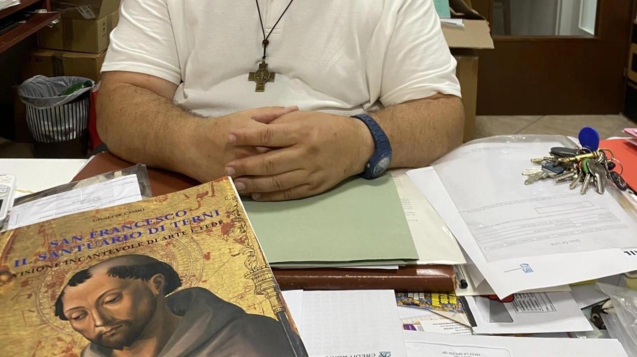 Da martedì sarà amministratore di San Francesco d’Assisi a Terni. Al suo posto come parroco subentrerà don Stefano Pastorino. che è già da tempo impegnato in veste di responsabile dell’oratorio . Da martedì sarà amministratore di San Francesco d’Assisi a Terni. Al suo posto come parroco subentrerà don Stefano Pastorino. che è già da tempo impegnato in veste di responsabile dell’oratorio .