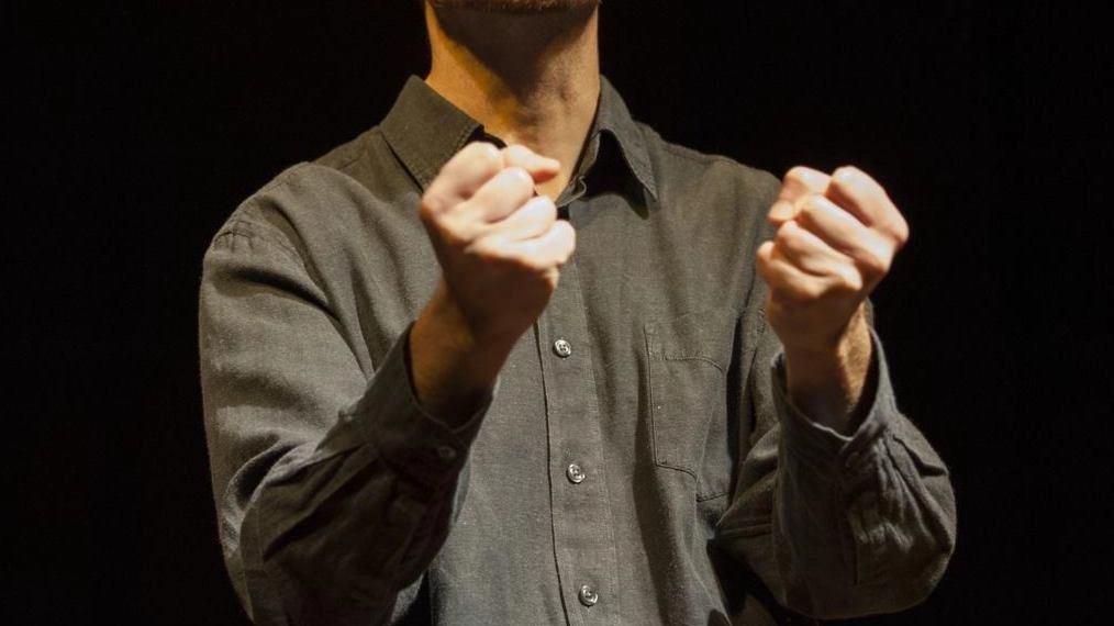 Uno spettacolo per un pubblico senza età alla Sala dei Notari: domani e sabato alle 17 è in programma il... Uno spettacolo per un pubblico senza età alla Sala dei Notari: domani e sabato alle 17 è in programma il...