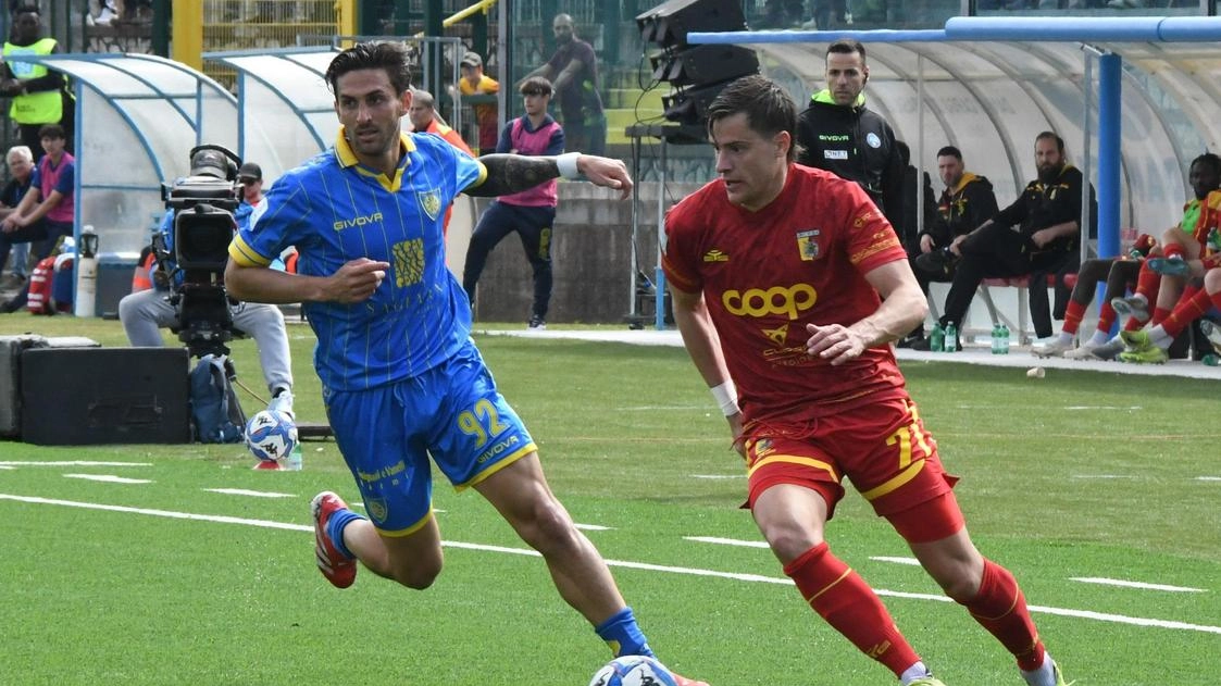 Carrarese: Salvezza a Portata di Mano in Serie B con 4 Punti in 5 Partite
