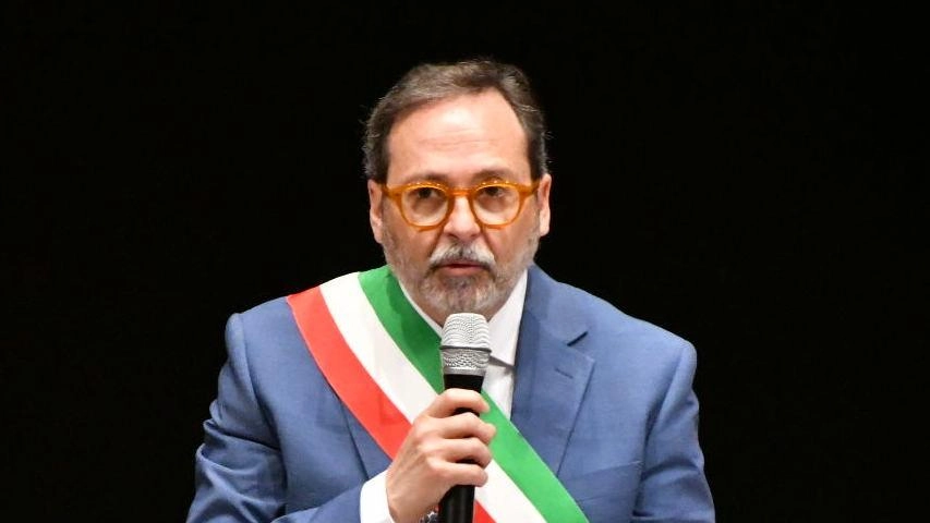 Il 7 maggio ci sarà una commissione consiliare per l’intitolazione di un luogo pubblico a Giorgio Almirante A destra il sindaco Persiani