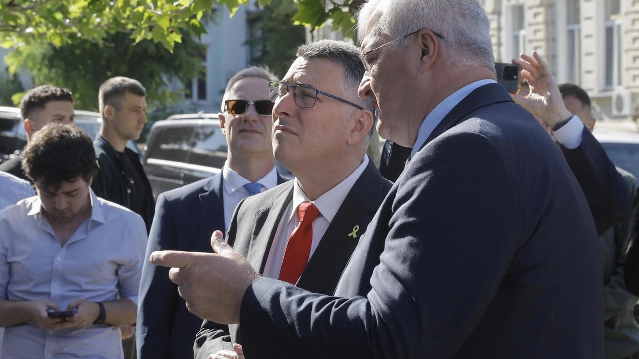 Ministro israeliano, 'chiediamo una pace stabile e sostenibile'