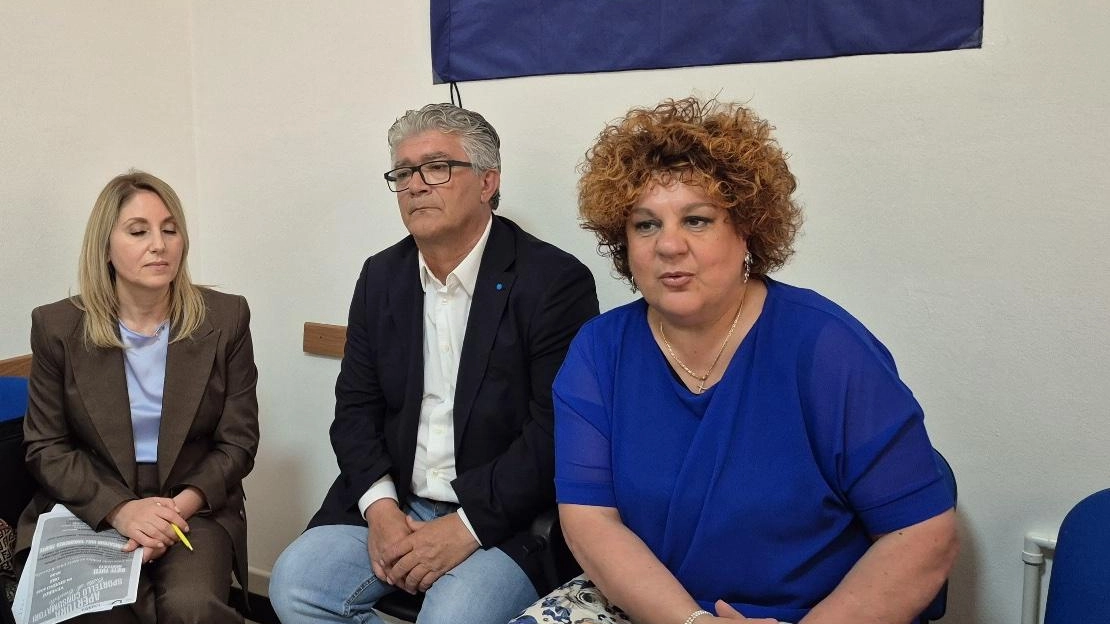 Lo Sportello del consumatore è stato inaugurato in via Della Robbia a Città di Castello. «Un modo per essere vicino ai cittadini e ai loro problemi quotidiani»