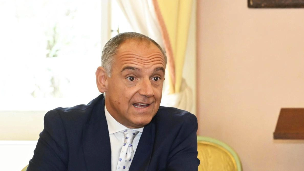 Rispetto al 70% di Menesini, Pierucci vince con il 55,4%. Per lui determinante il ruolo della Versilia. Forza Italia fuori da Palazzo Ducale. Rispetto al 70% di Menesini, Pierucci vince con il 55,4%. Per lui determinante il ruolo della Versilia. Forza Italia fuori da Palazzo Ducale.