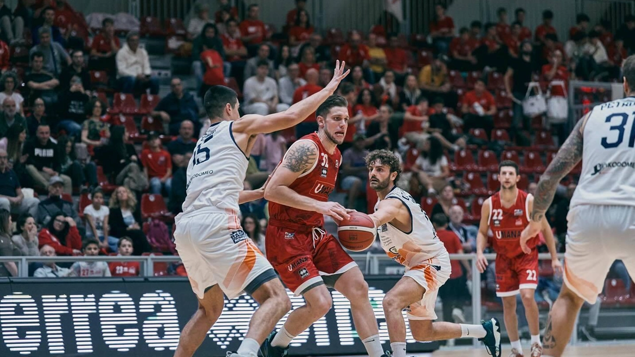 I Bulls di San Giobbe si preparano per la sfida contro la Gema Montecatini dopo la vittoria su Jesi. Coach Zanco sottolinea l'importanza di restare concentrati e gestire le energie durante i turni infrasettimanali del campionato. La partita si terrà al PalaCarrara di Pistoia alle 21. I Bulls di San Giobbe si preparano per la sfida contro la Gema Montecatini dopo la vittoria su Jesi. Coach Zanco sottolinea l'importanza di restare concentrati e gestire le energie durante i turni infrasettimanali del campionato. La partita si terrà al PalaCarrara di Pistoia alle 21.