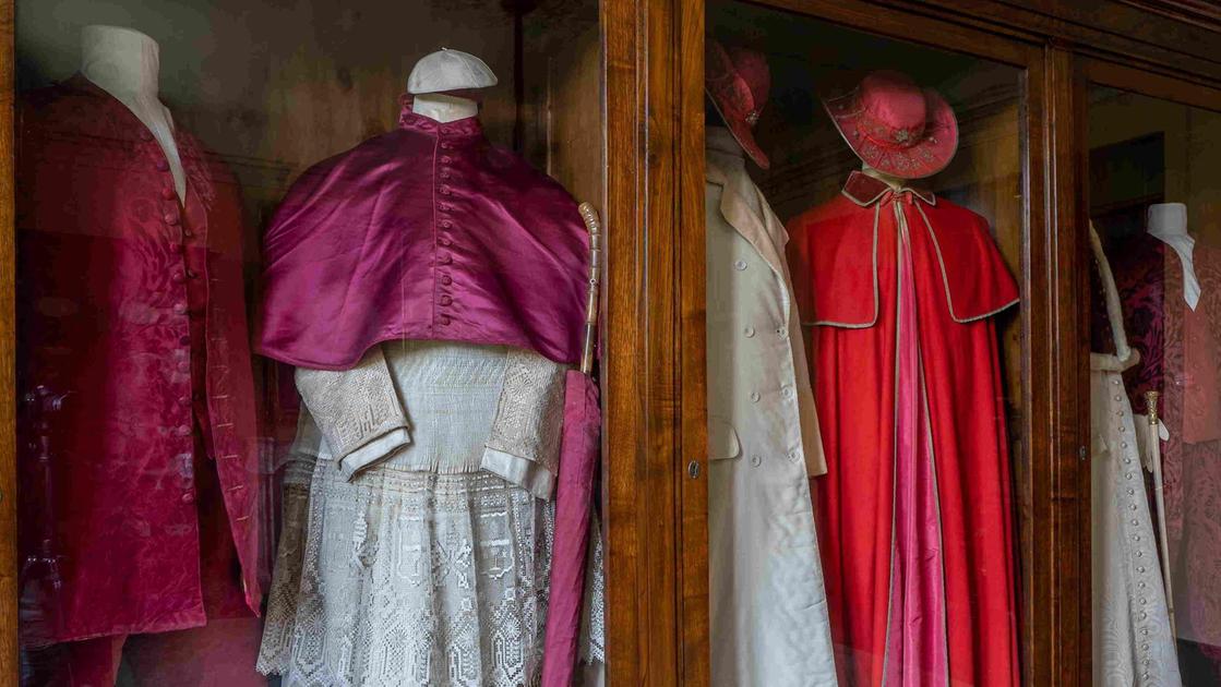 il pontefice capannorese i cimeli di leone xiii conservati a villa reale da Lanazione.it il pontefice capannorese i cimeli di leone xiii conservati a villa reale