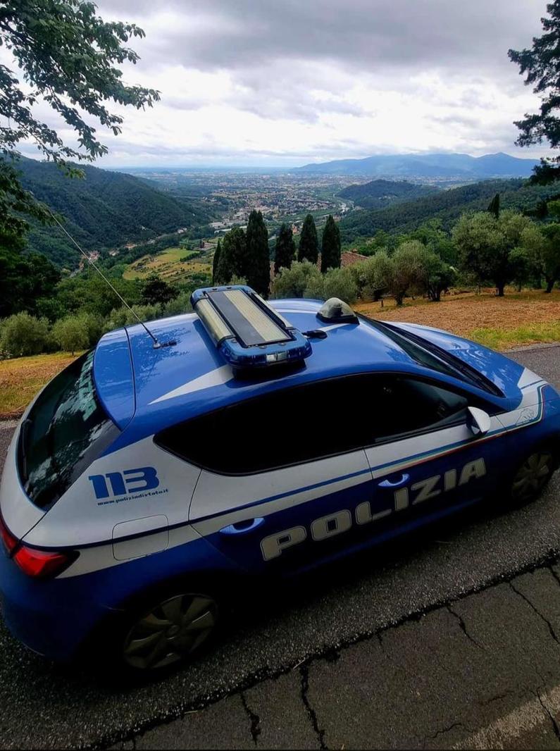 Molestie e disturbo. Divieto di avvicinamento al cliente stalker di un bar nel centro