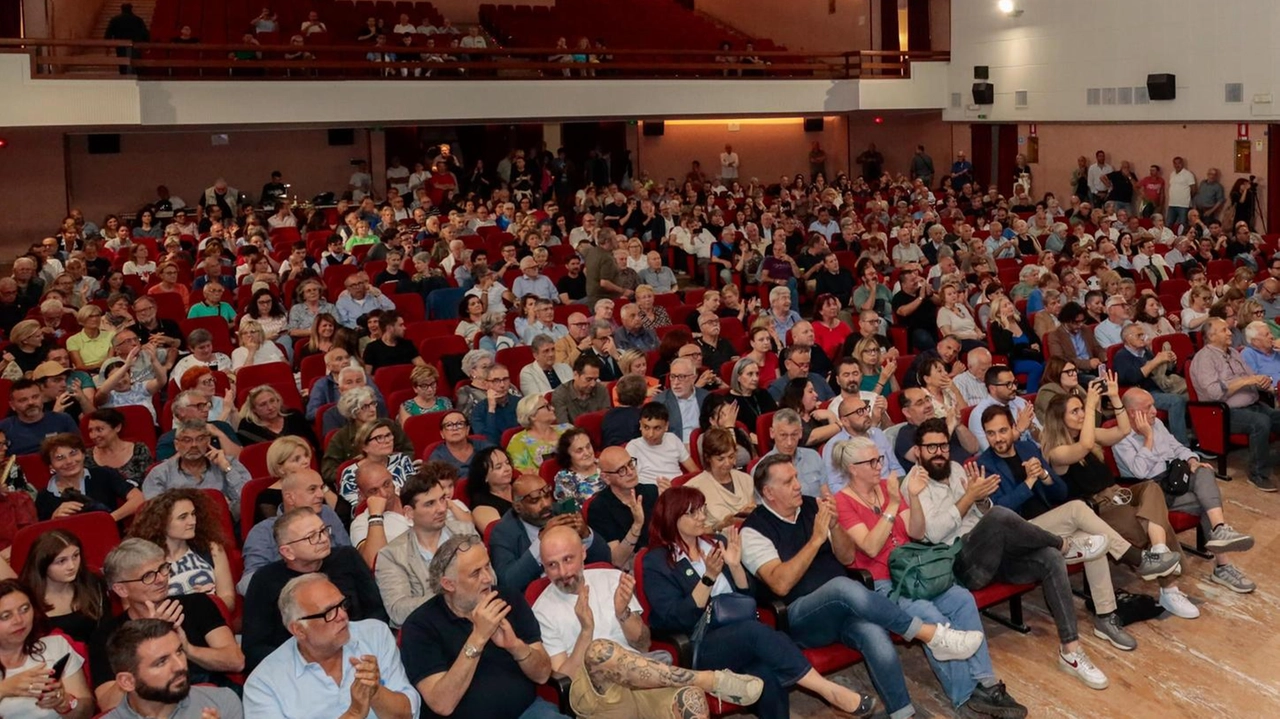 La Coif inaugura la terza stagione al Teatro Aurora con 'La Bohéme' di Puccini, diretta da Alvaro Lozano.