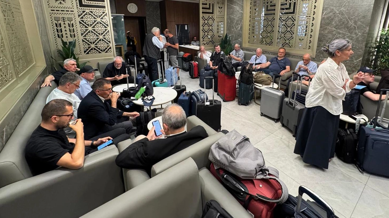 La delegazione dei vescovi toscani al loro arrivo ad Amman La delegazione dei vescovi toscani al loro arrivo ad Amman