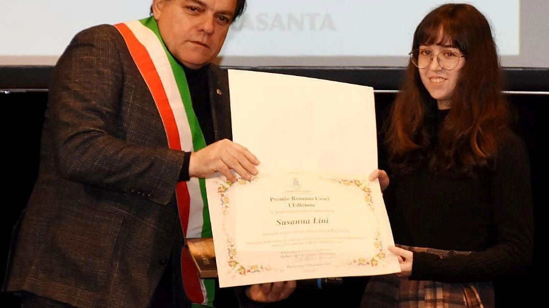 Il Comune di Pietrasanta promuove il "Premio Romano Cosci" per studenti del liceo artistico che proseguiranno gli studi in arti figurative, con borsa di studio di 2000 euro. Scadenza domande 16 ottobre. Il Comune di Pietrasanta promuove il "Premio Romano Cosci" per studenti del liceo artistico che proseguiranno gli studi in arti figurative, con borsa di studio di 2000 euro. Scadenza domande 16 ottobre.
