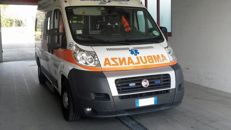 La donna è stata portata in codice rosso all'ospedale Careggi La donna è stata portata in codice rosso all'ospedale Careggi