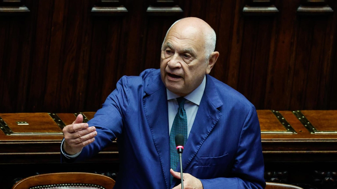'La categoria è vincolata dalla matassa ingarbugliata di potere' 'La categoria è vincolata dalla matassa ingarbugliata di potere'