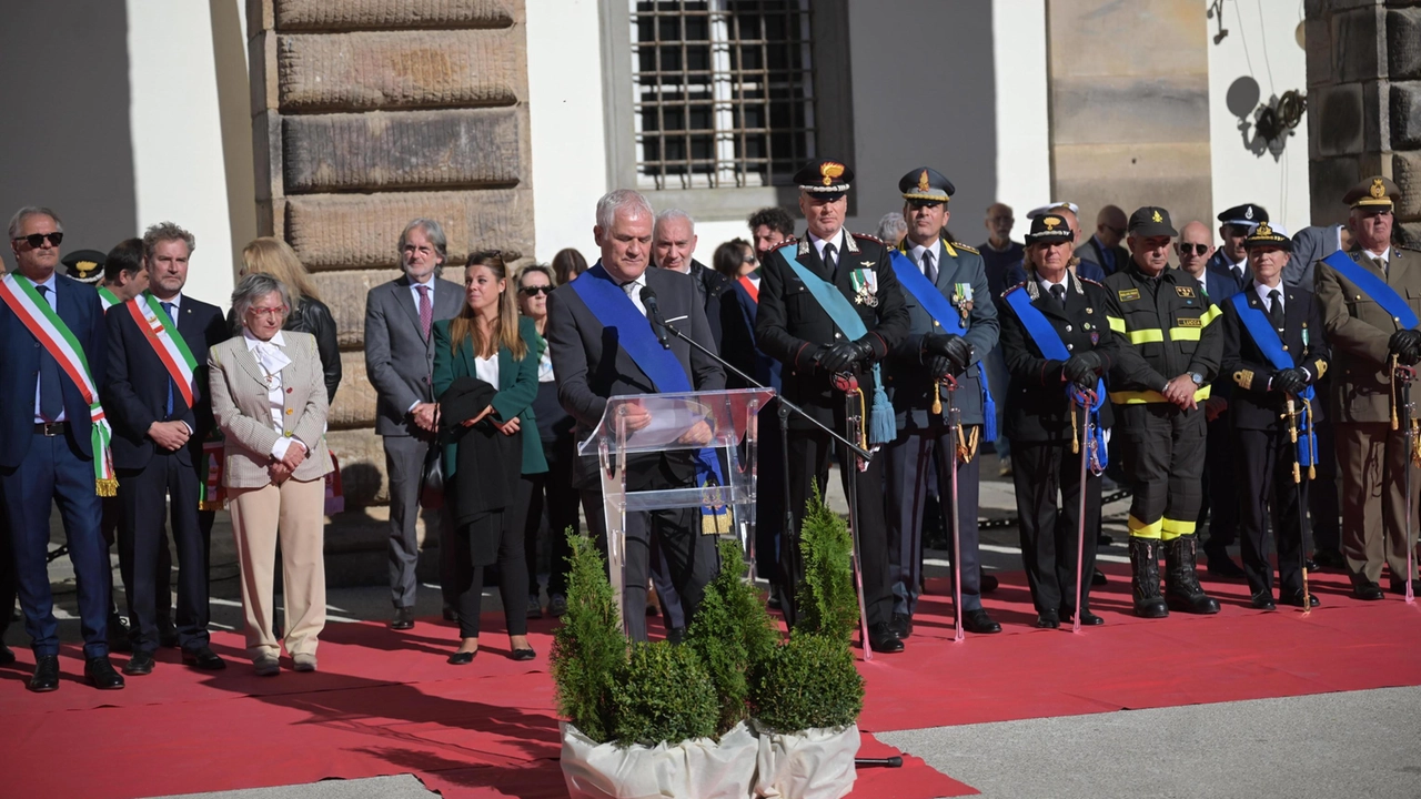 Il prefetto Scaduto: “Omaggio anche a chi si spende nella professione“. Corona d’alloro al monumento di Piazzale Verdi “Faro della vittoria“. Il prefetto Scaduto: “Omaggio anche a chi si spende nella professione“. Corona d’alloro al monumento di Piazzale Verdi “Faro della vittoria“.