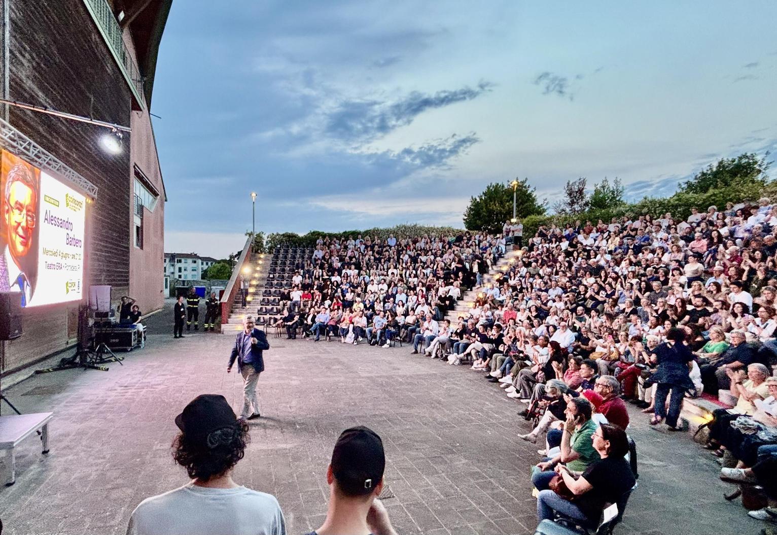 Barbero, doppio successo. Fa “riaprire“ al pubblico l’anfiteatro dimenticato Barbero, doppio successo. Fa “riaprire“ al pubblico l’anfiteatro dimenticato