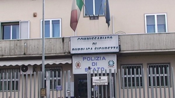 Il Commissariato di Polizia di Montevarchi Il Commissariato di Polizia di Montevarchi