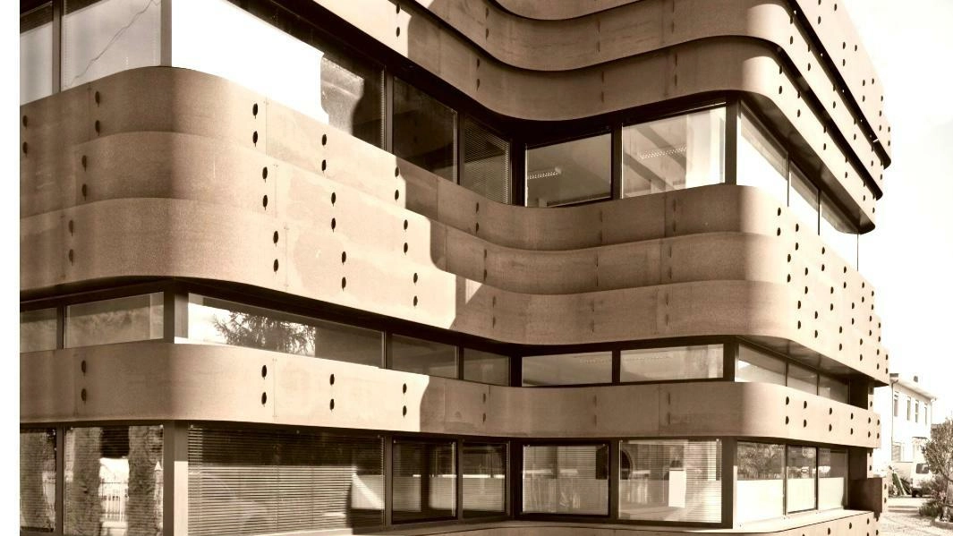 La storica azienda nata nel 1970 Corte Zari a Poggibonsi La storica azienda nata nel 1970 Corte Zari a Poggibonsi