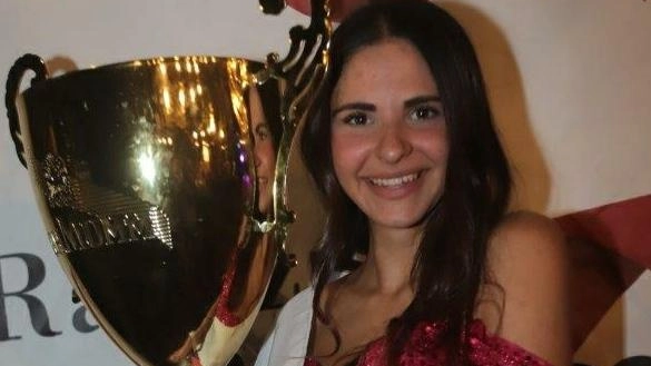 Maria Pia, parrucchiera, di Monteroni d’Arbia, avrà. la possibilità di partecipare alla finale nazionale di Taormina in programma dal 3 all’8 di settembre Maria Pia, parrucchiera, di Monteroni d’Arbia, avrà. la possibilità di partecipare alla finale nazionale di Taormina in programma dal 3 all’8 di settembre