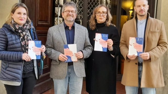La presentazione di 'Solo perché donne' La presentazione di 'Solo perché donne'