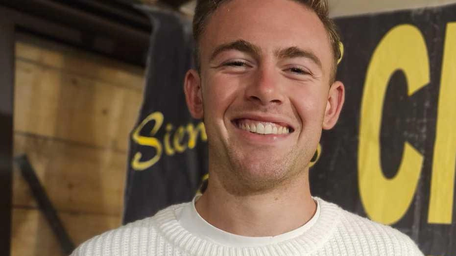 Ha fatto il bis, Gabriele Di Paola. Riconosciuto miglior giovane della stagione dai Fedelissimi, anche il Siena Club Enrico Chiesa... Ha fatto il bis, Gabriele Di Paola. Riconosciuto miglior giovane della stagione dai Fedelissimi, anche il Siena Club Enrico Chiesa...
