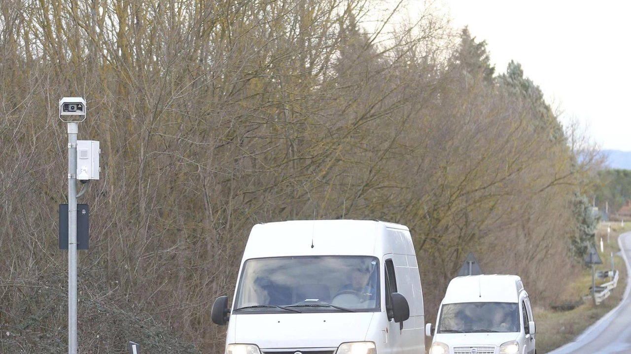 I residenti: "Traffico intenso e alta velocità, rivogliamo il tutor"
