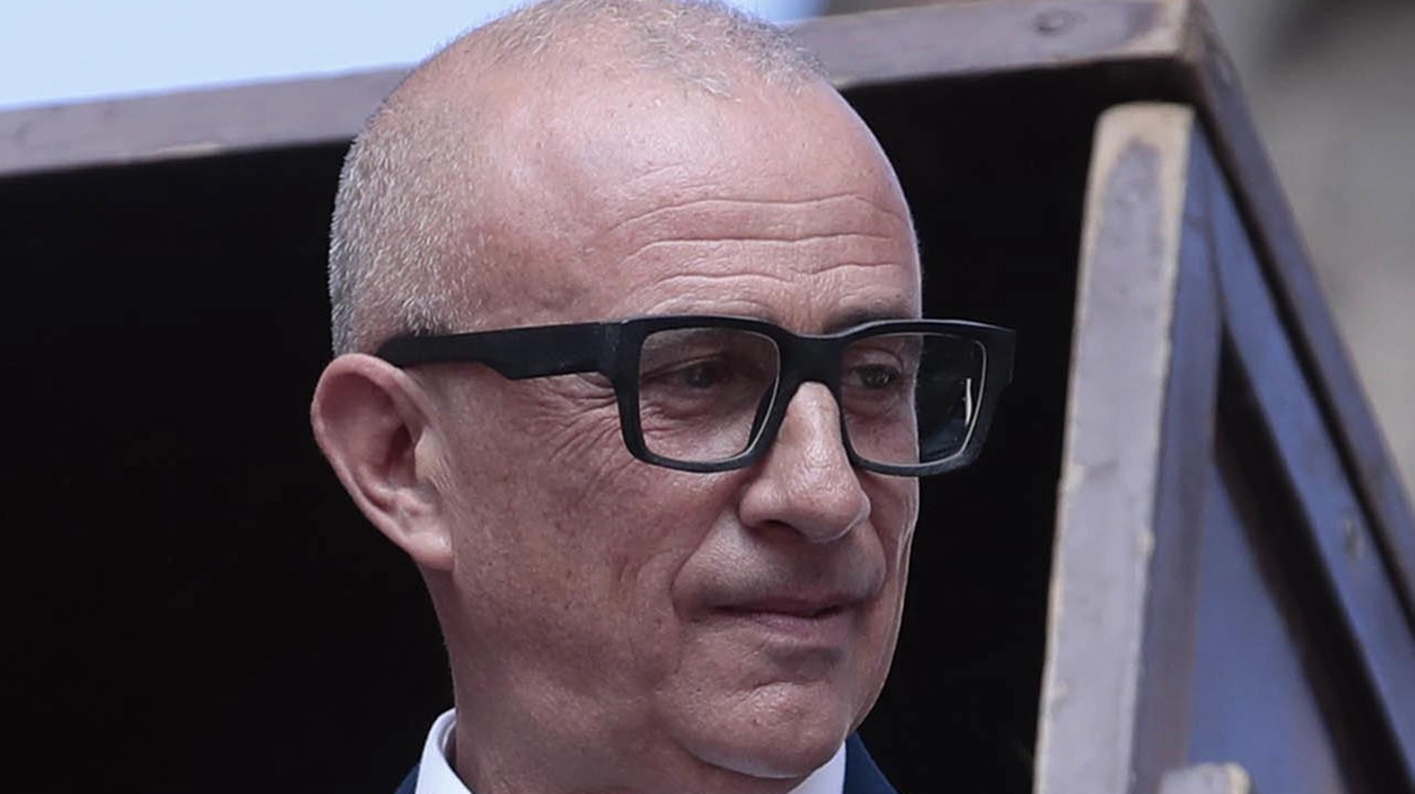 Una grande partecipazione lunedì sera per ascoltare le sue parole dopo la delusione dell’Assunta. Tutto sarebbe comunque stato rimandato a dopo la festa titolare: la Contrada gira domenica. . Una grande partecipazione lunedì sera per ascoltare le sue parole dopo la delusione dell’Assunta. Tutto sarebbe comunque stato rimandato a dopo la festa titolare: la Contrada gira domenica. .