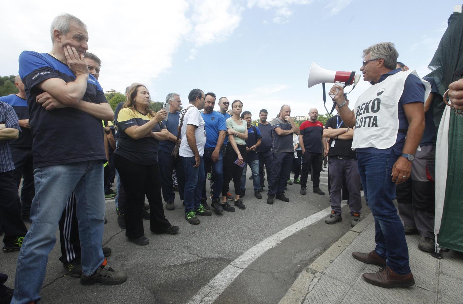Beko, c’è la firma del Patto sociale. Intesa su ammortizzatori e rilancio